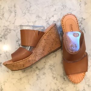 Born Adria Wedges